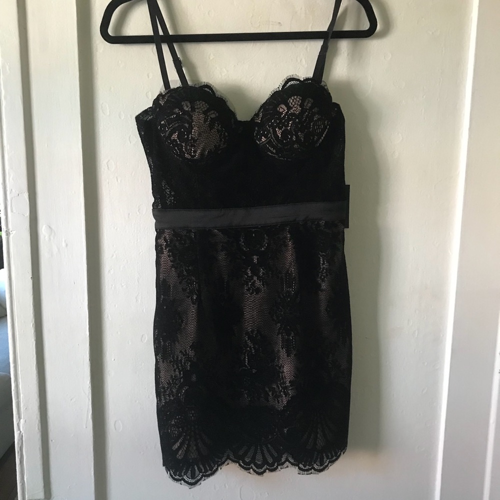 SOLD❗️‼️ Chrissy Teigen X Revolve collection 👗